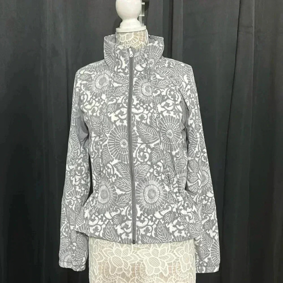 Lululemon Vintage Run Travel To Track Jacket - Picture 1 of 12
